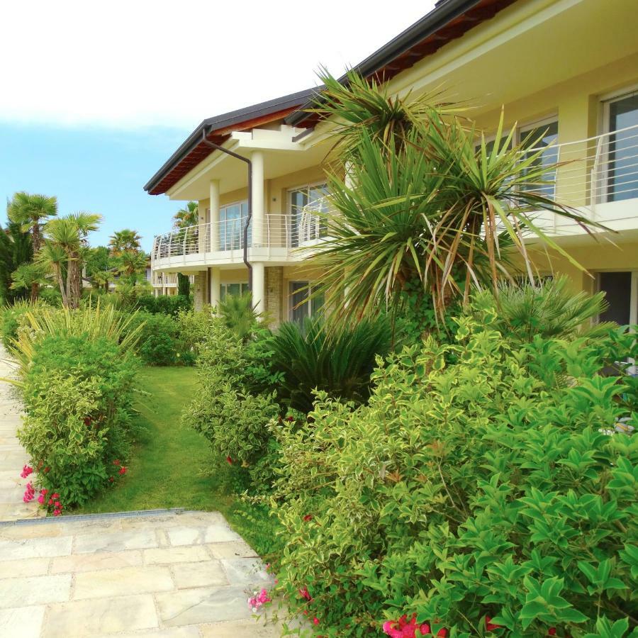 Phoenix Garda Hills Sirmione Exterior foto