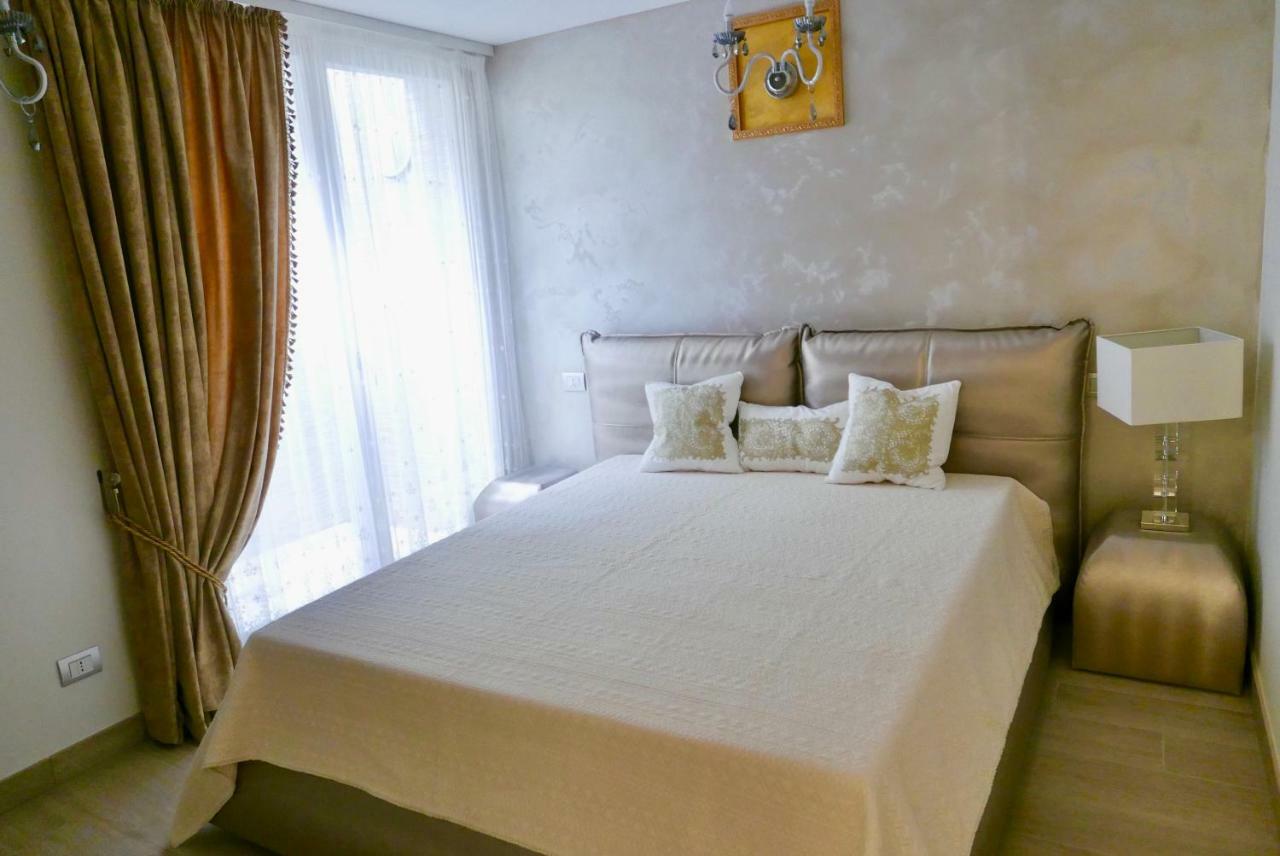 Phoenix Garda Hills Sirmione Exterior foto